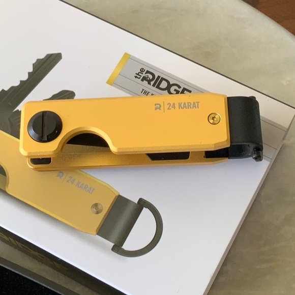 The Ridge 24 Karat Gold Key Case - Picture 7 of 11